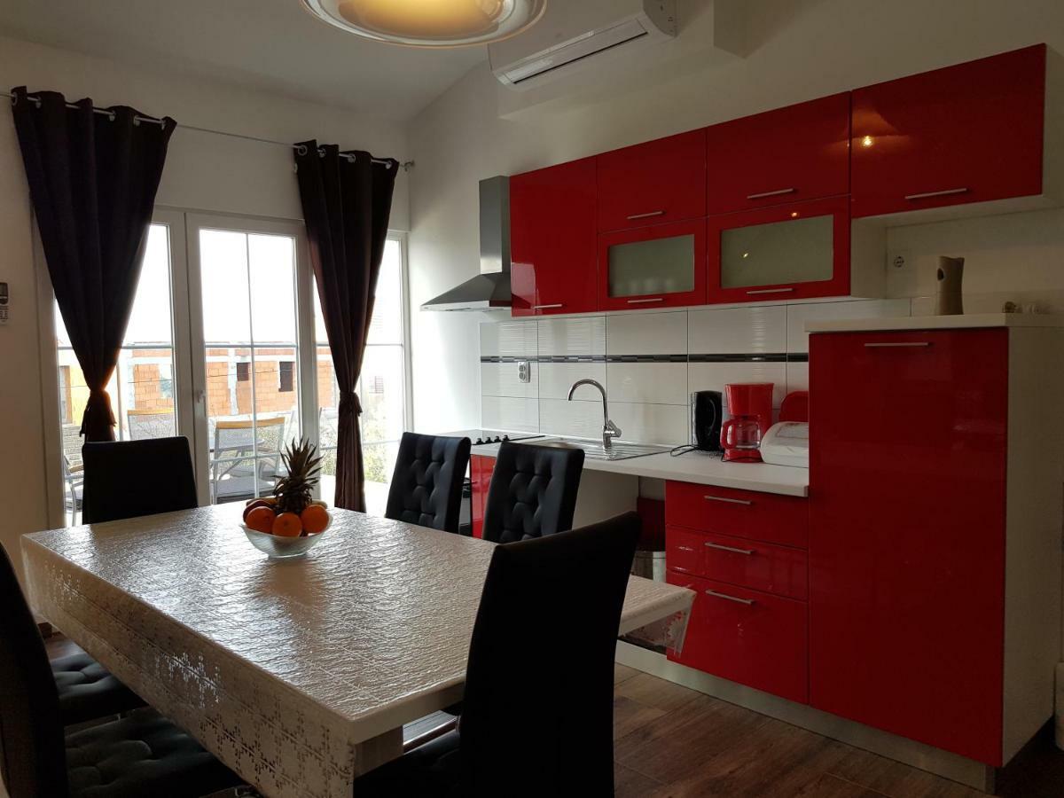 Apartment Jopa シベニク エクステリア 写真