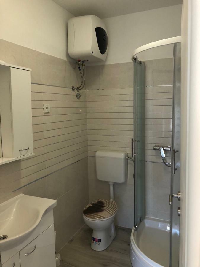 Apartment Jopa シベニク エクステリア 写真