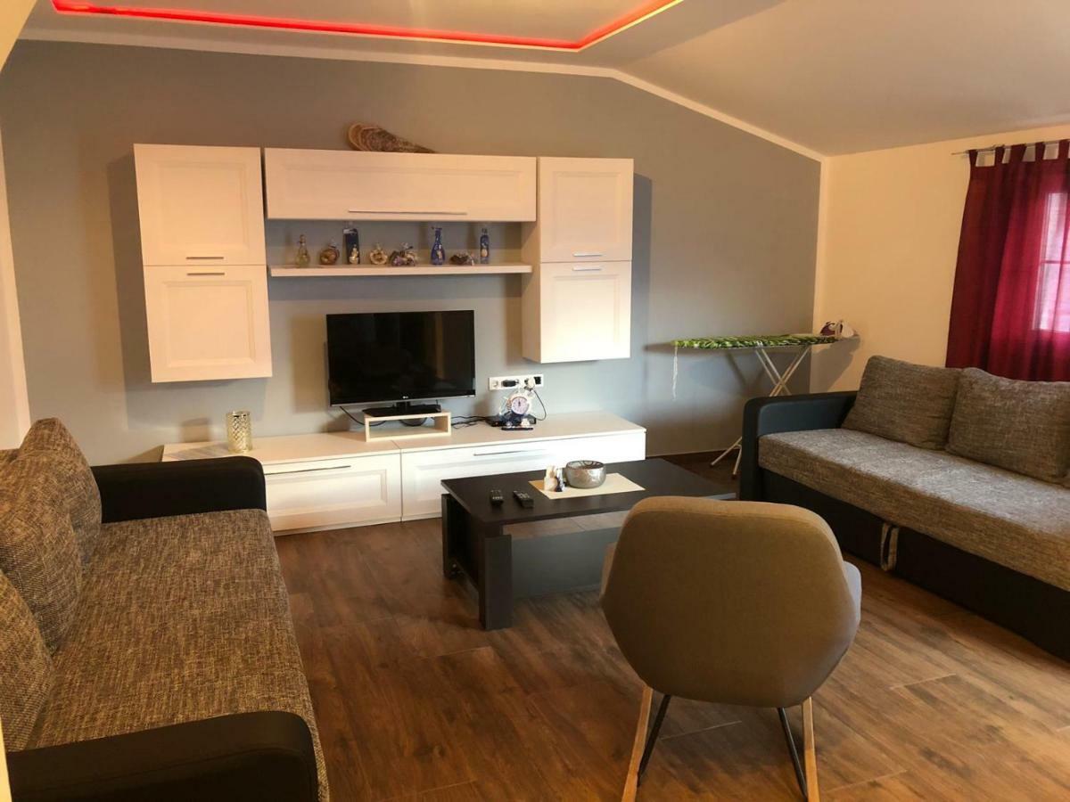 Apartment Jopa シベニク エクステリア 写真
